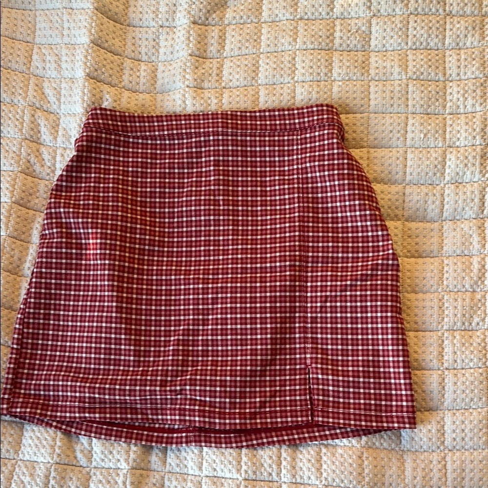 Hollister Red high rise plaid skirt